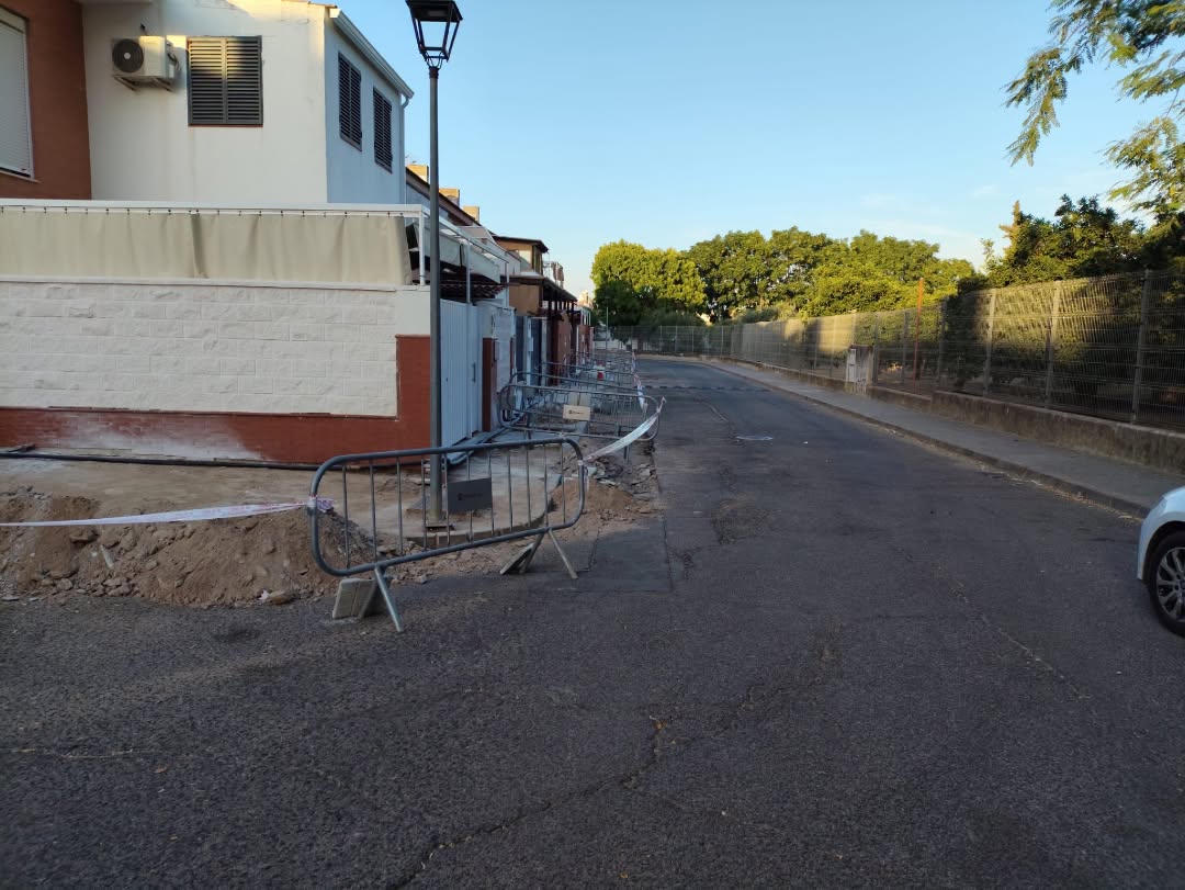 ALJARAFESA INICIA LA REPARACIÓN DEFINITIVA DE LA AVERÍA EN LA CALLE GALICIA